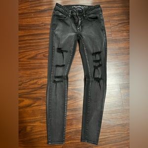 American Eagle Outfitters size 2 destroyed black jegging